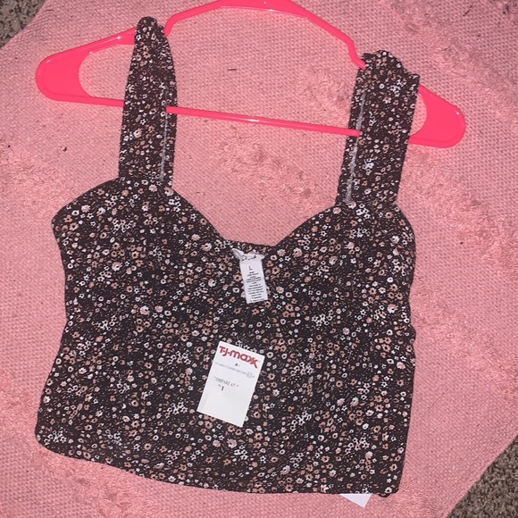 Crop Top - Picture 5 of 9